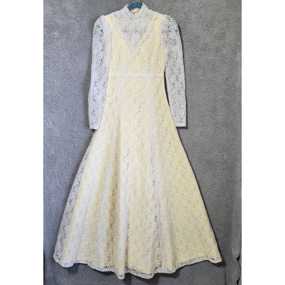 Vintage 1970s White Lace Yellow‎ Wedding Dress Pearl Button Long Sleeve Modest
